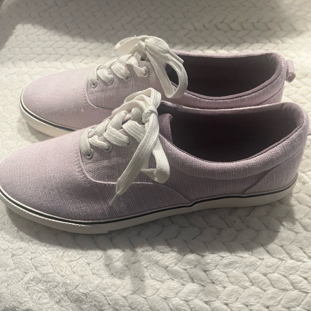 Universal Thread Light Purple Canvas Sneakers - Picture 4 of 14